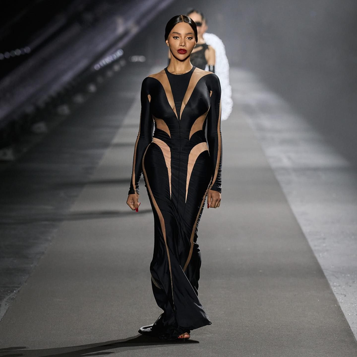 Munroe in Mugler